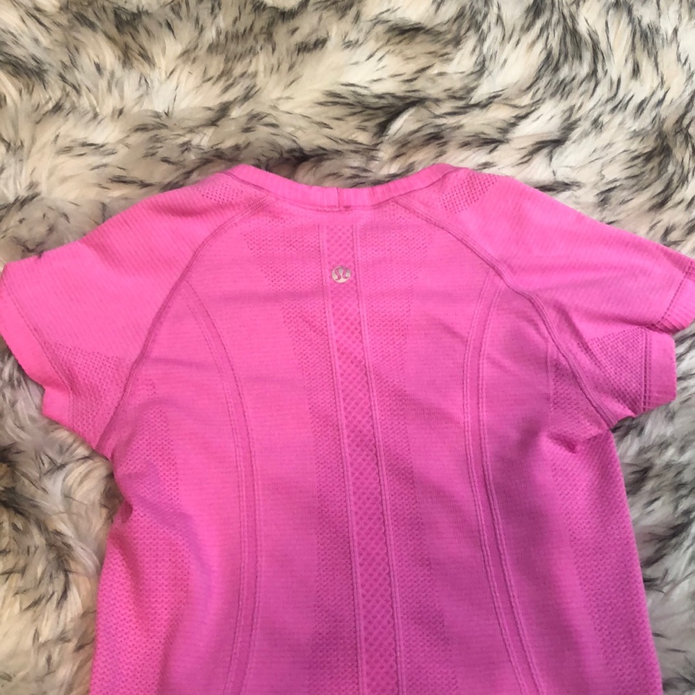 Lululemon Swiftly Tech short sleeve tee